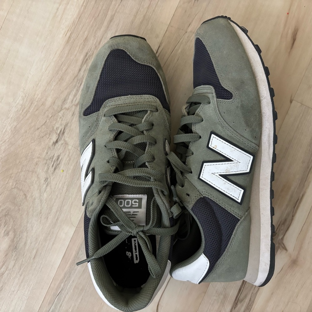 New Balance Green and Black Sneakers with Athletic Silhouette
